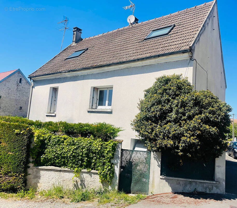 Maison à NANTEUIL-LES-MEAUX