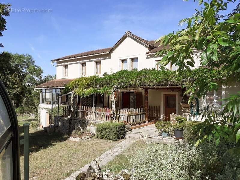 Maison à LIMOGNE-EN-QUERCY