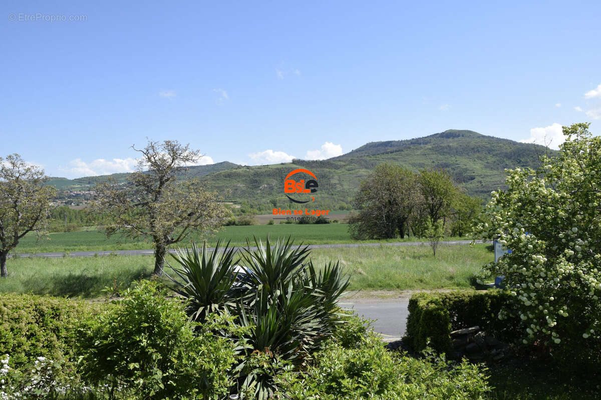  AGENCE IMMOBILIERE BSLE VEYRE MONTON - MAISON A VENDRE 5 CHAMBRES - LES MARTRES DE VEYRE - Maison à LES MARTRES-DE-VEYRE