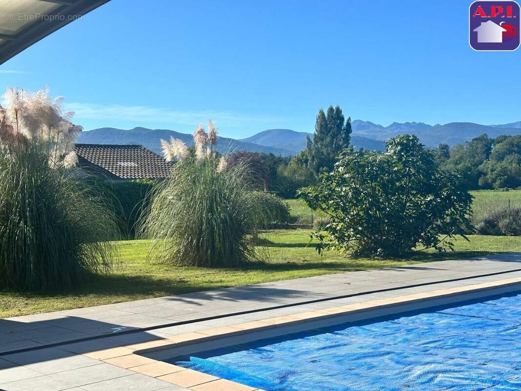 Maison à LORP-SENTARAILLE