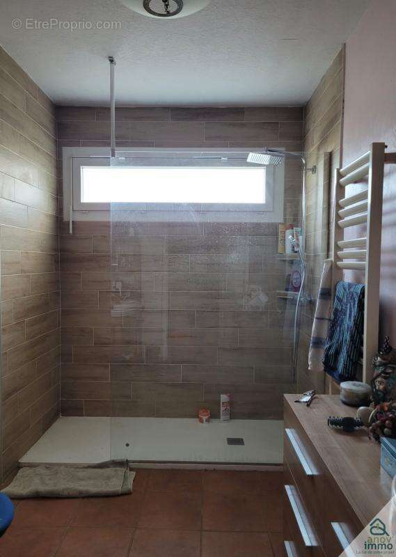 Commerce à SASSENAGE