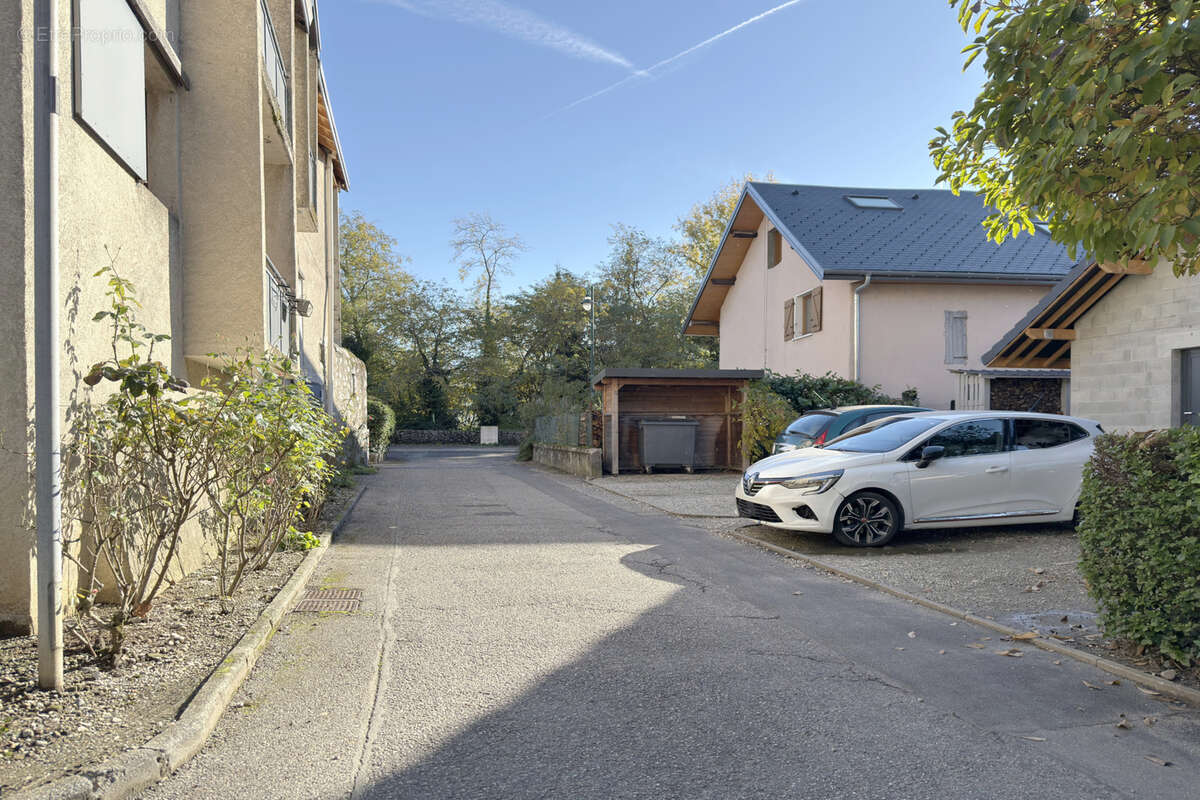 Parking à MONTMELIAN