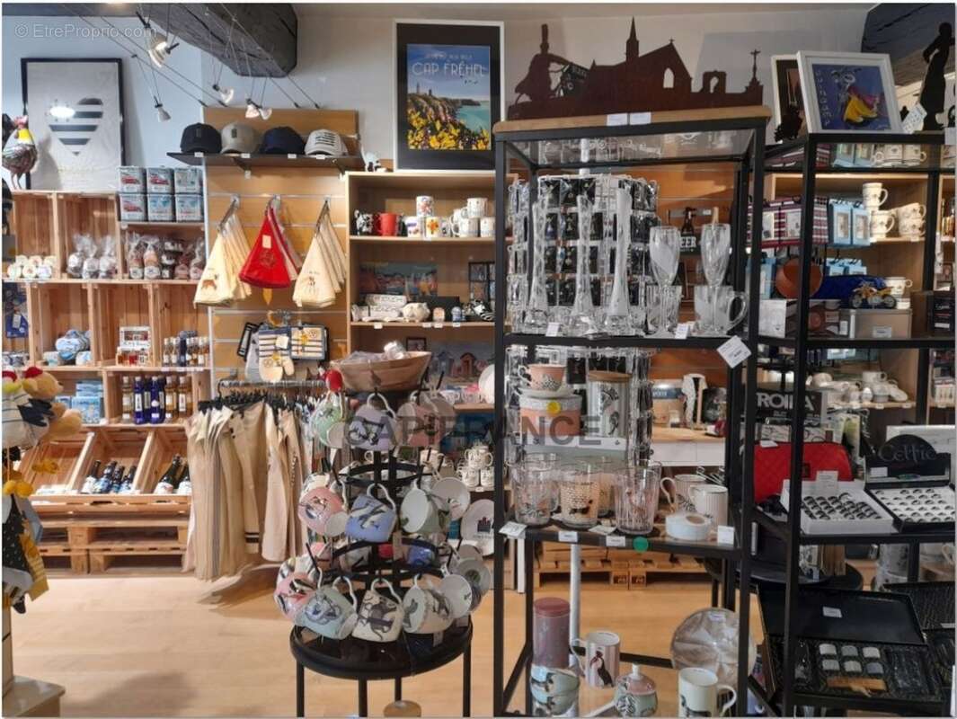 Fonds de commerce à vendre GUINGAMP (22) - photo 2