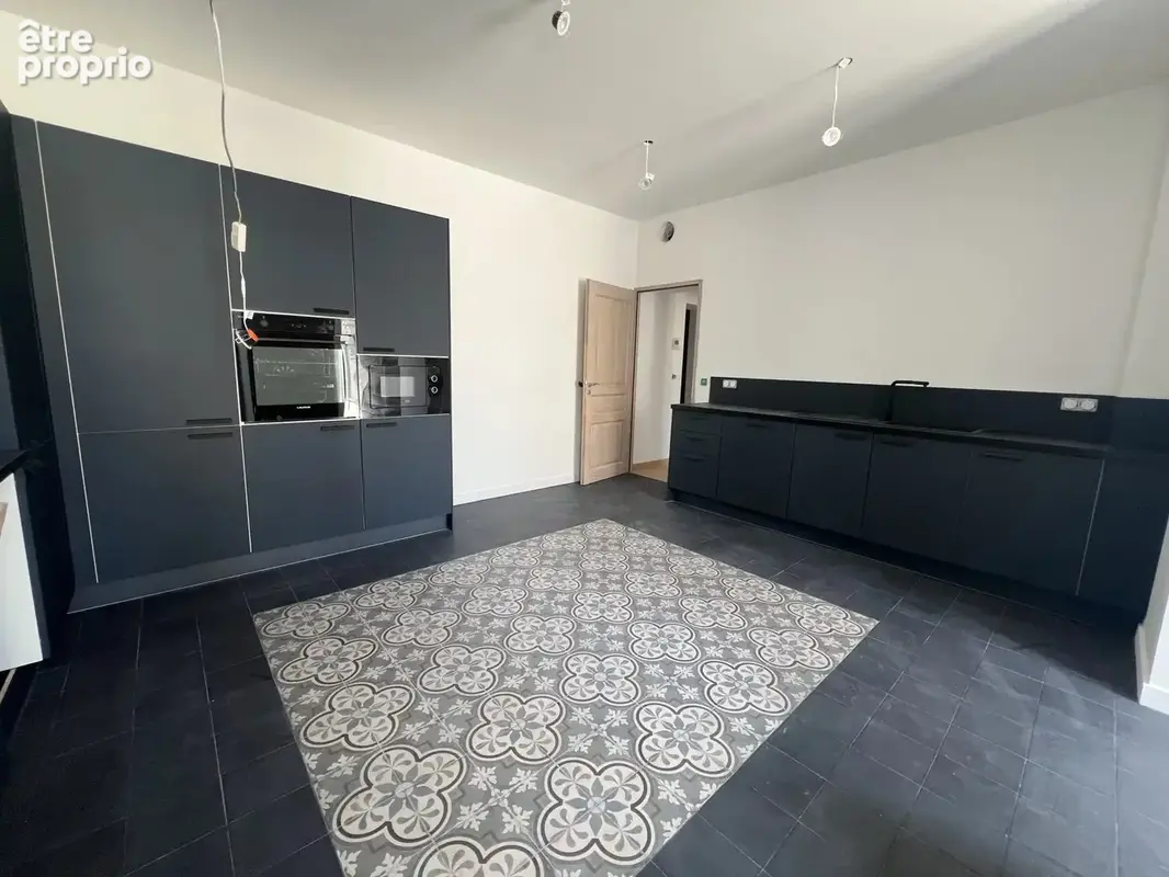 Appartement 168 m² à Nimes  - photo 8