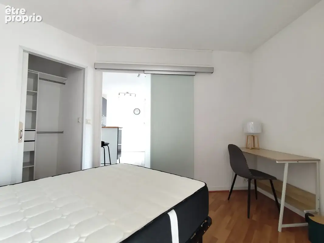 T2 cocon de 31 m2 avec Terrasse et Loggia + Place de parking souterrain sécurisée — À 10 min de la plage - photo 12