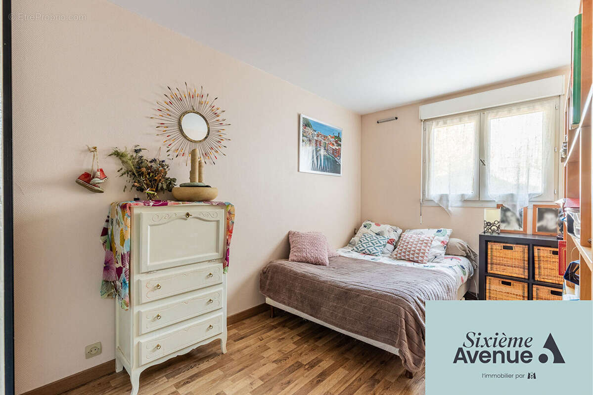 Appartement à CHILLY-MAZARIN