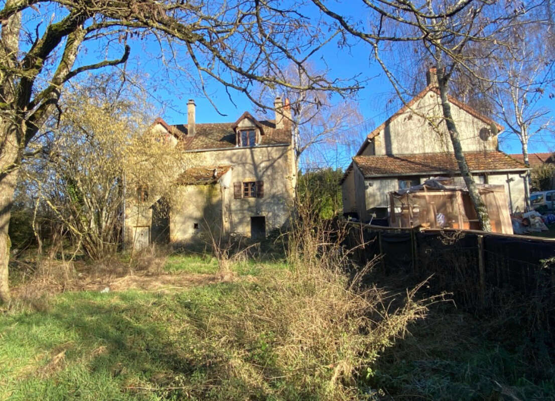Maison à OUROUER