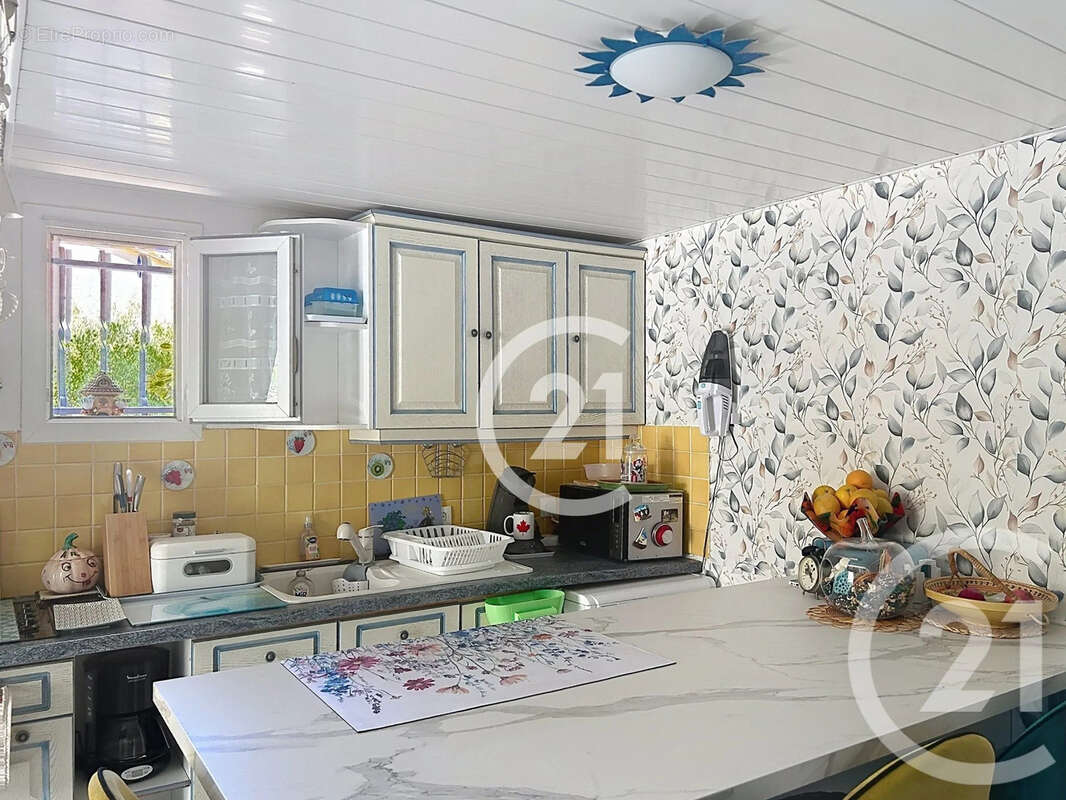 Maison 46 m² à Saint-Cyprien  - photo 2