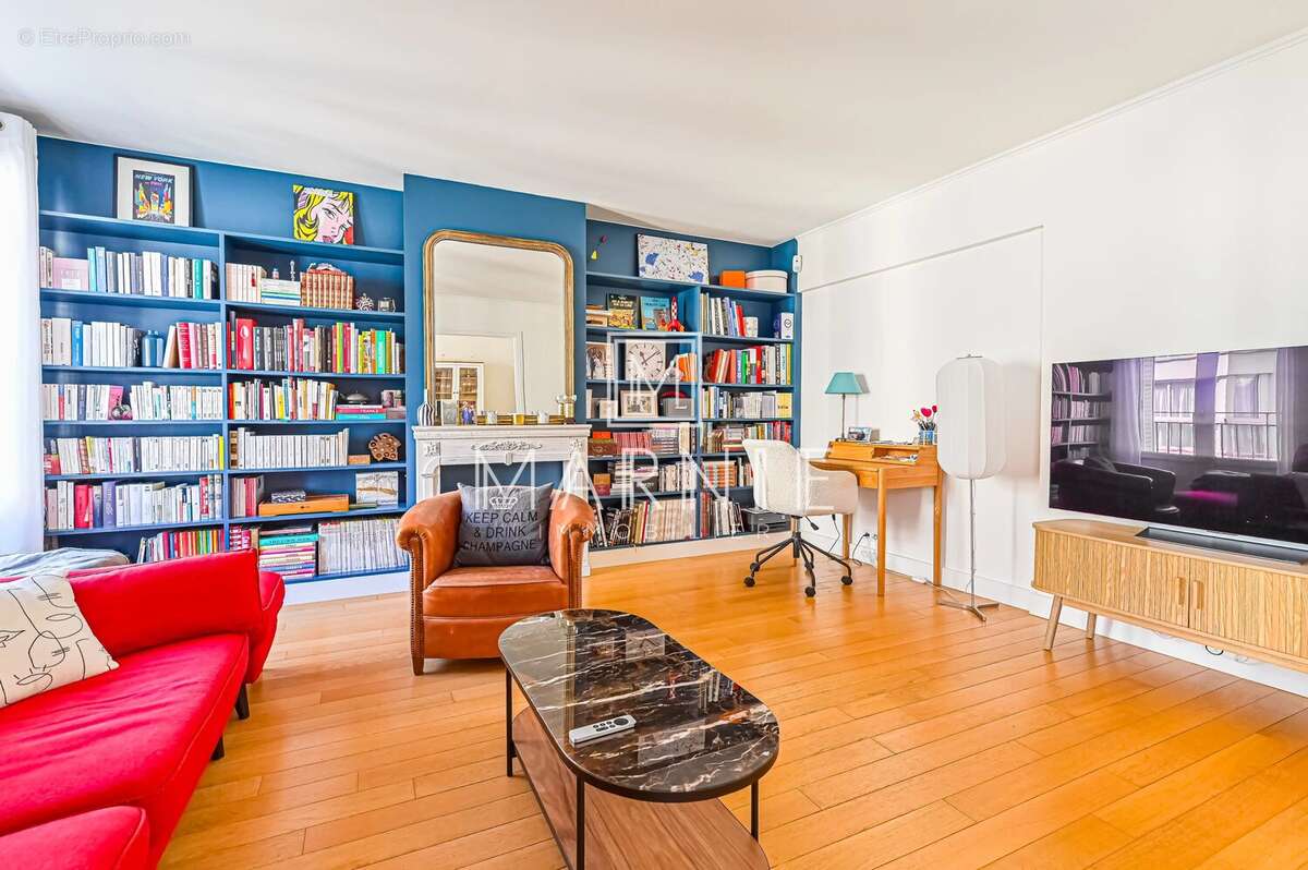 Appartement à PARIS-15E