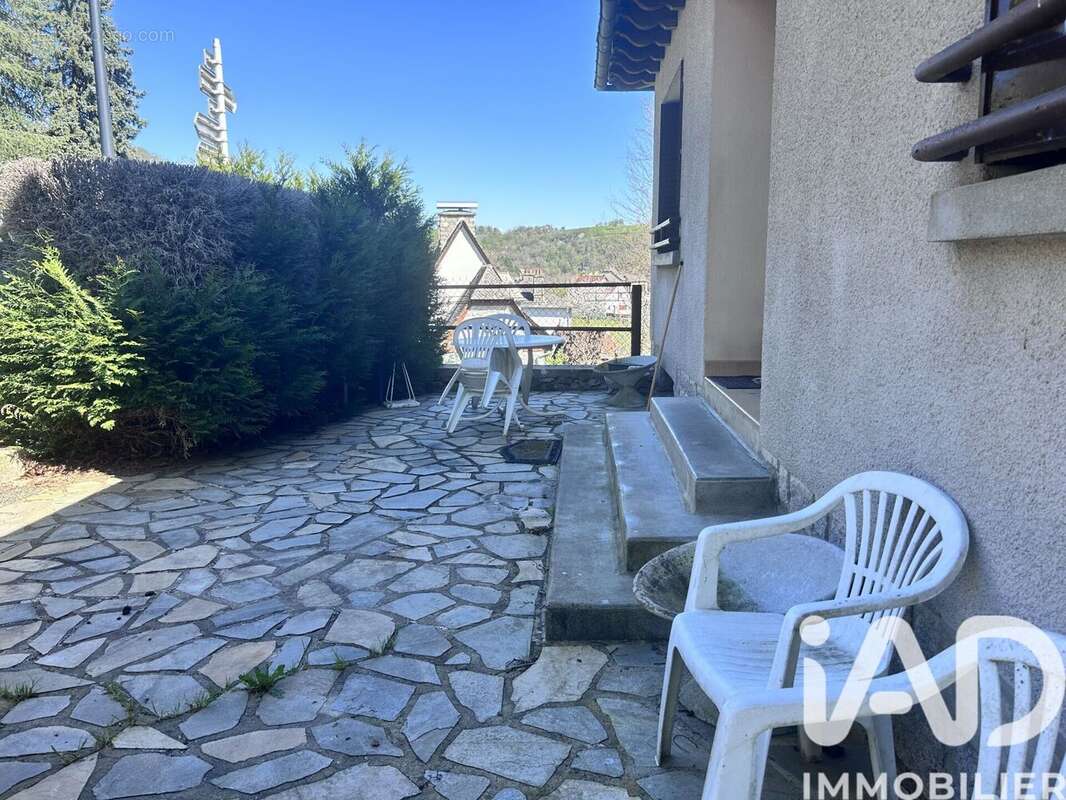 Maison 86 m² à Leucamp  - photo 4