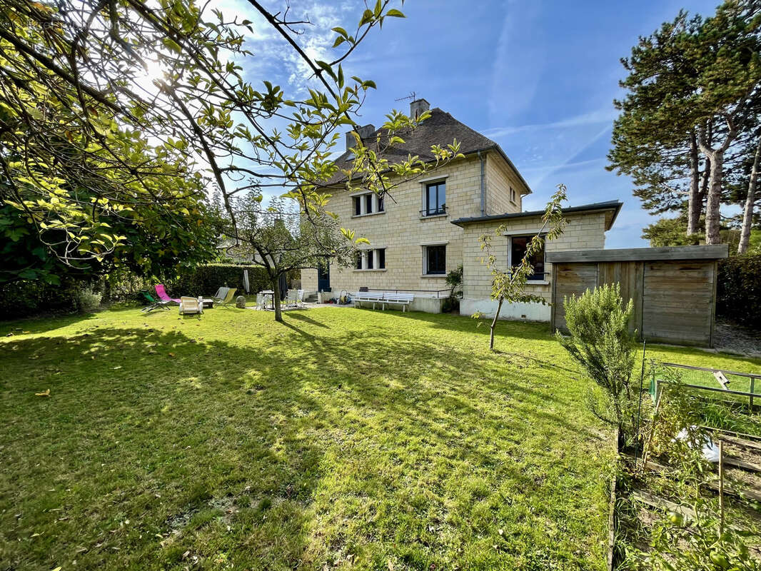 Maison à SAINT-CONTEST