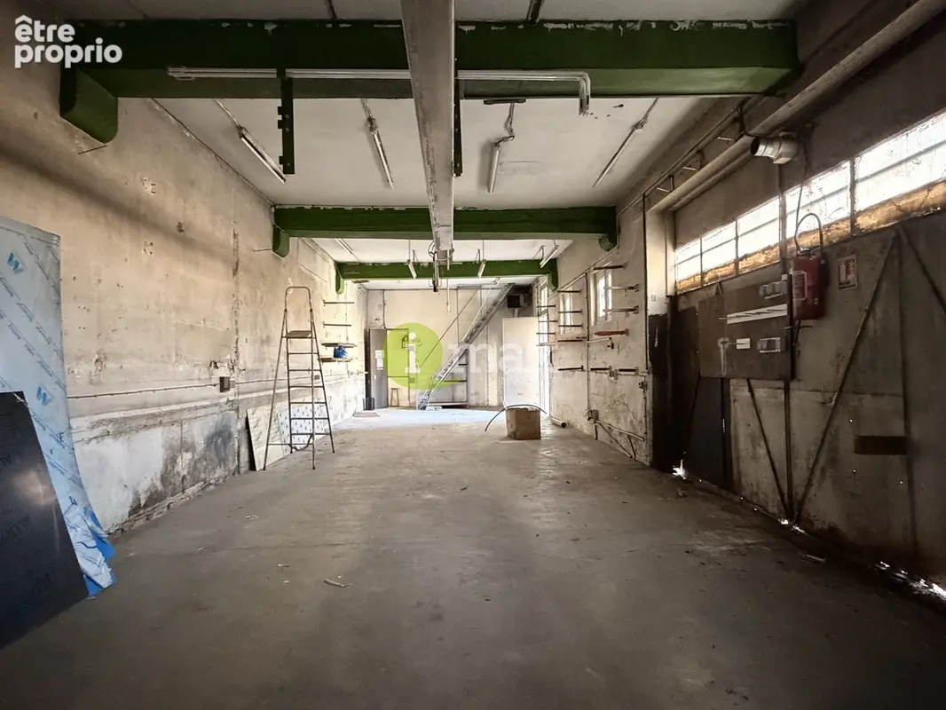Local d'activité - mairie saint-ouen - 450 000 fai - photo 3