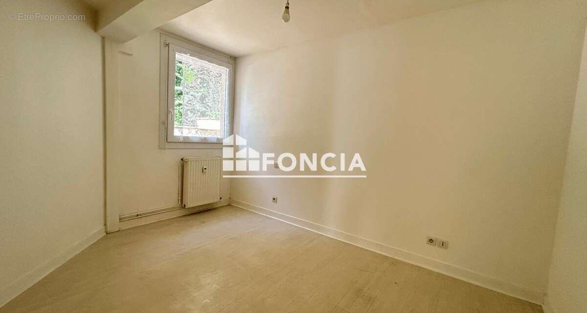 Appartement à LEVES