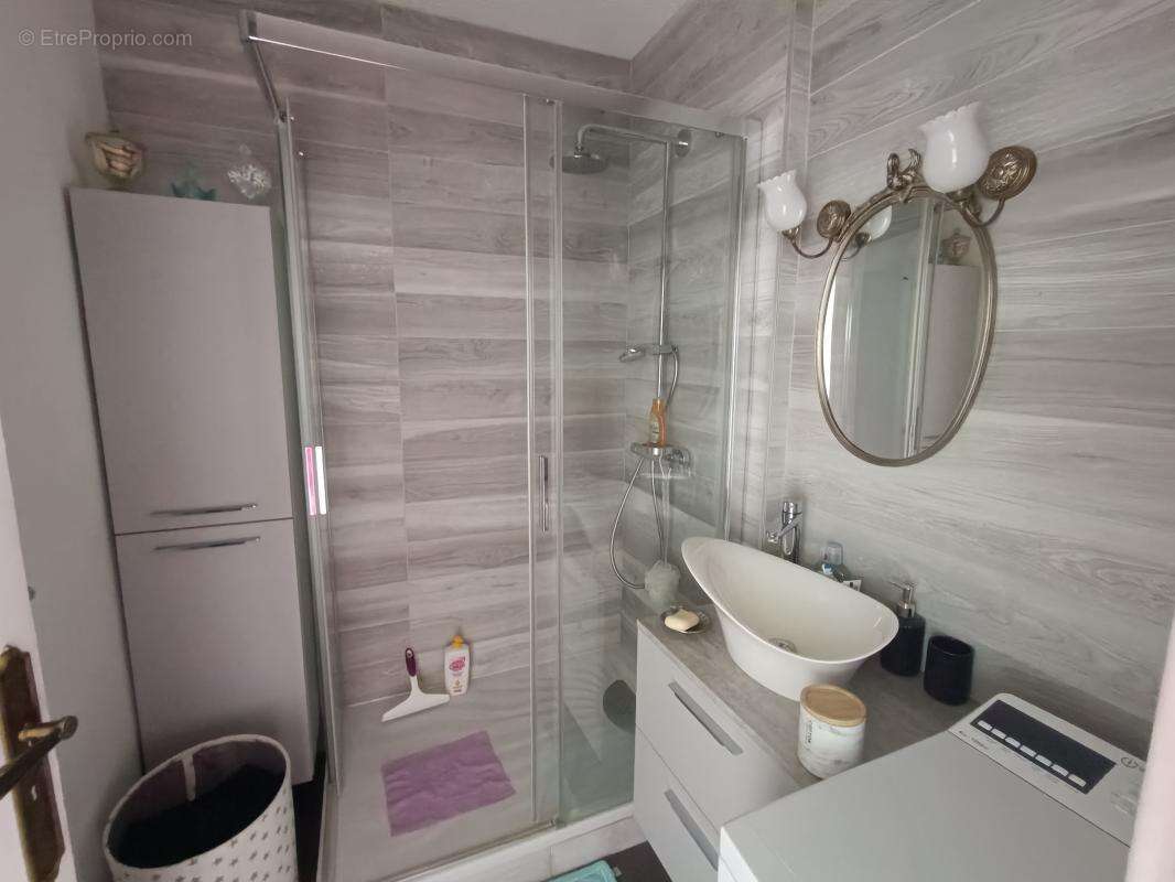 Appartement à FONTENAY-LE-FLEURY