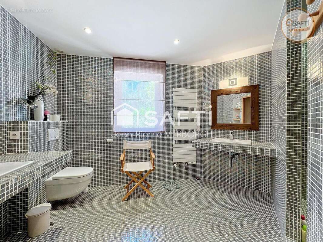 Maison 170 m² à Moissac-Bellevue  - photo 9