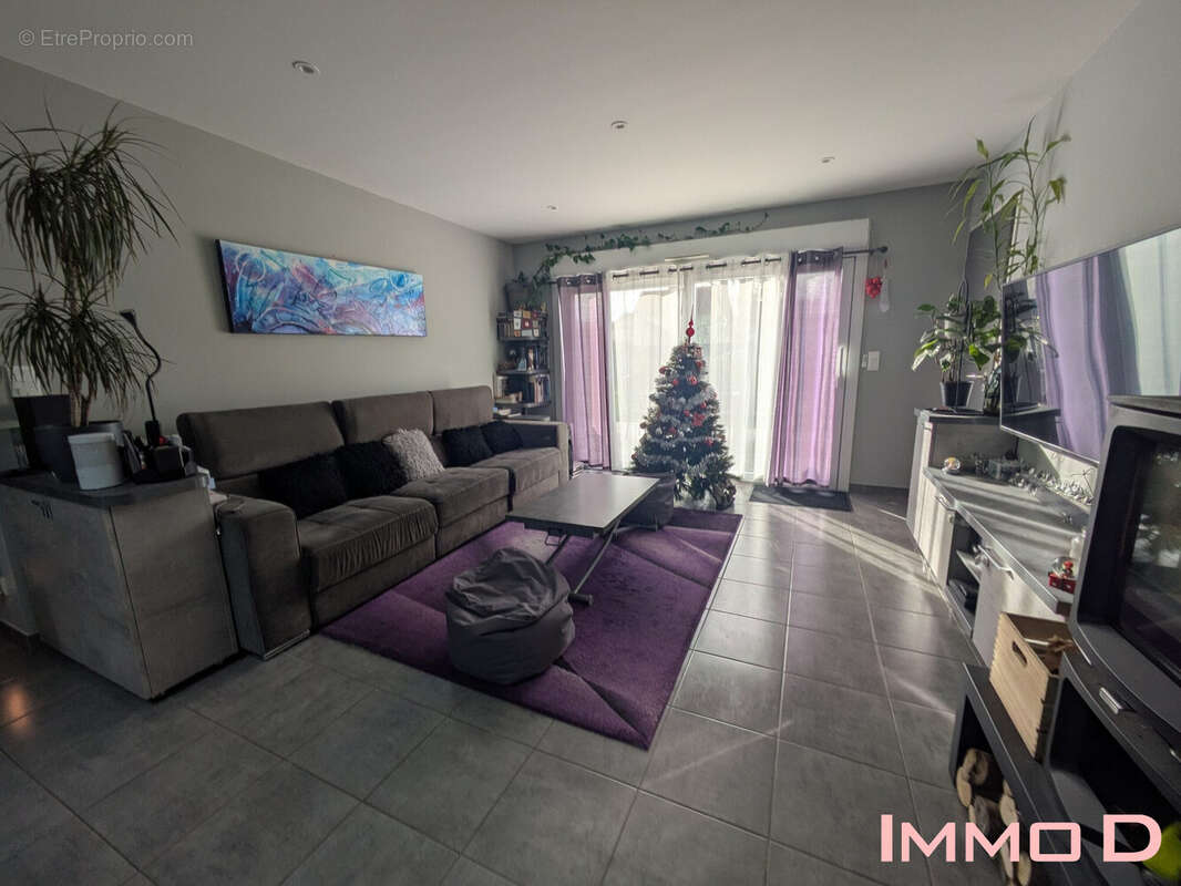 Maison à THAON-LES-VOSGES