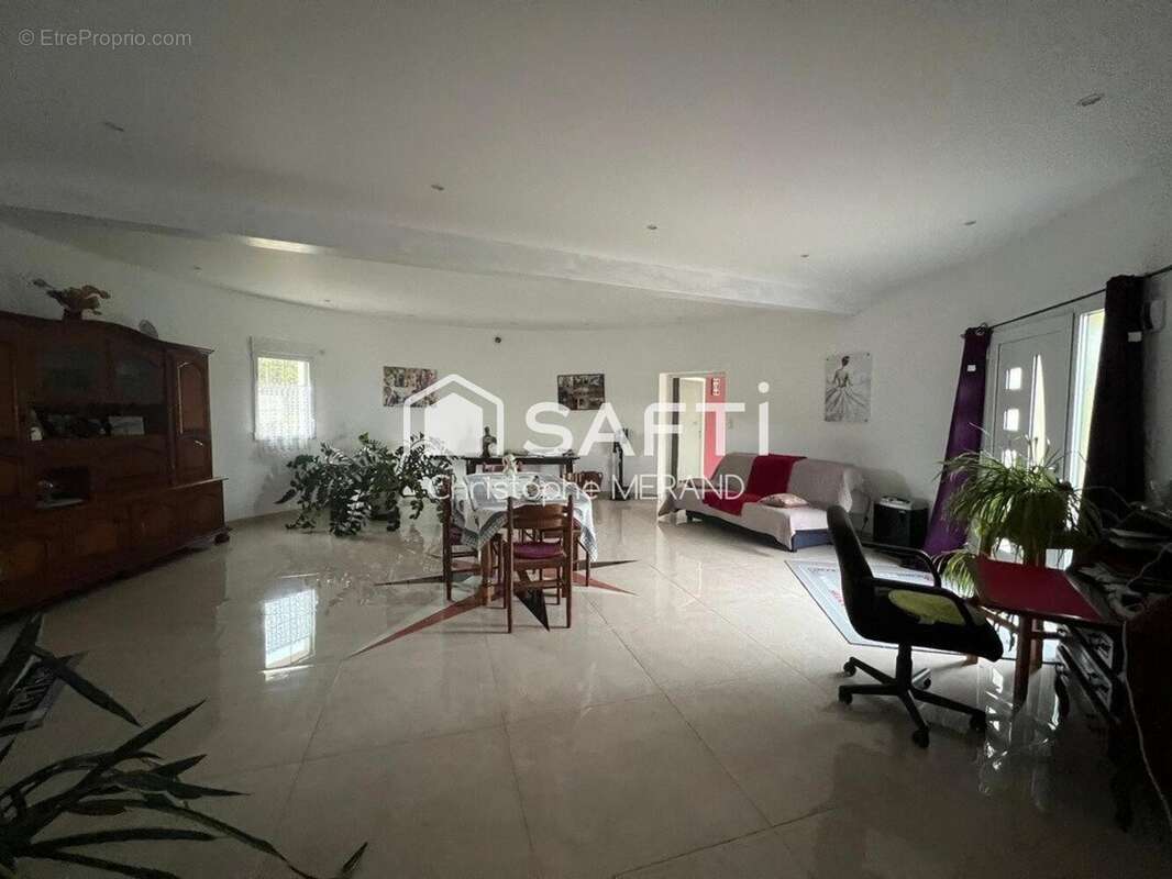 Photo 8 - Maison à CHATELLERAULT