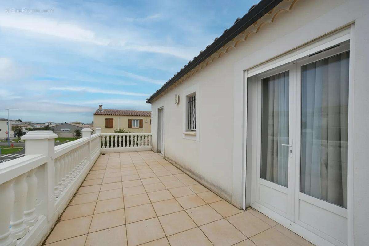 Maison à SAINT-GILLES