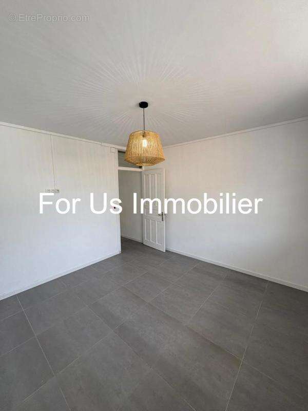 Appartement à POINTE-A-PITRE