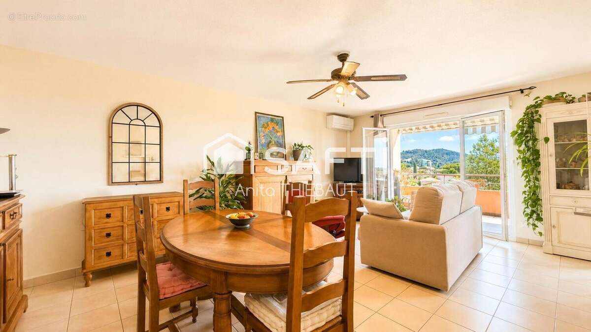 Photo 3 - Appartement à SAINT-RAPHAEL