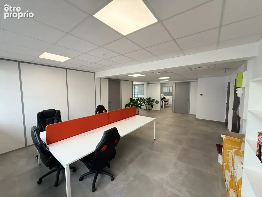 Bureaux 96 m2 à Fréjus - photo 4