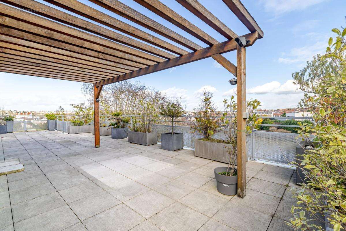 Appartement à LE PERREUX-SUR-MARNE