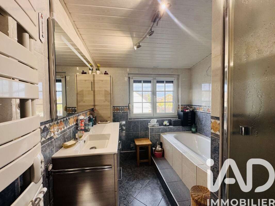 Photo 4 - Maison à GUESNAIN