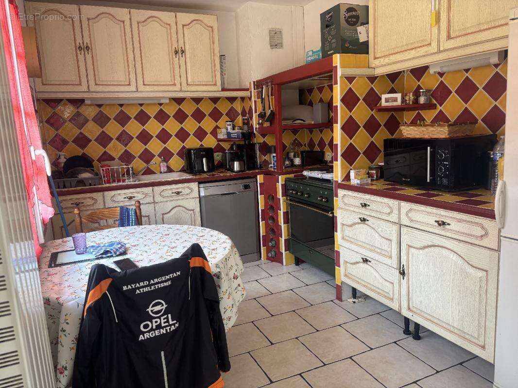 Maison 64 m² à Almeneches  - photo 2