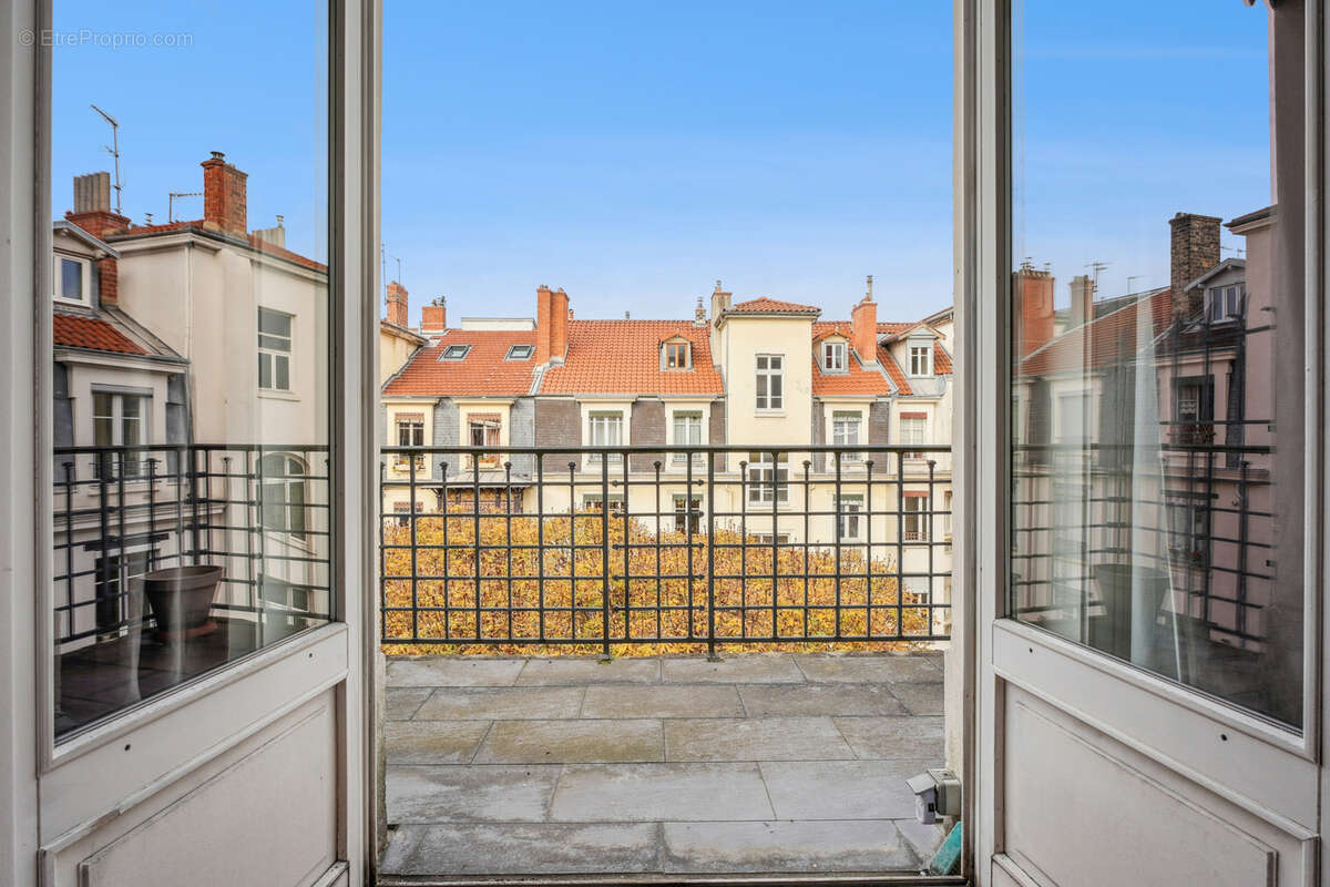 Appartement à LYON-6E