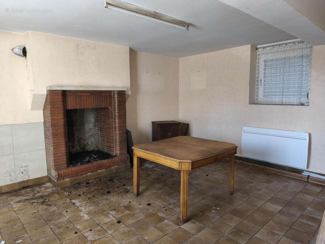 Maison à CHAMPSECRET