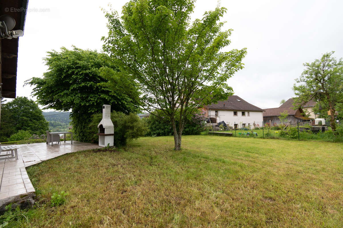 Maison à SAINT-POINT-LAC