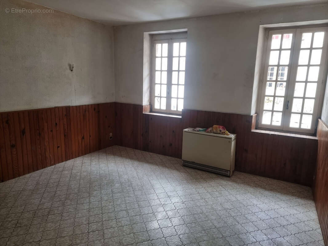 Maison à ROSSILLON