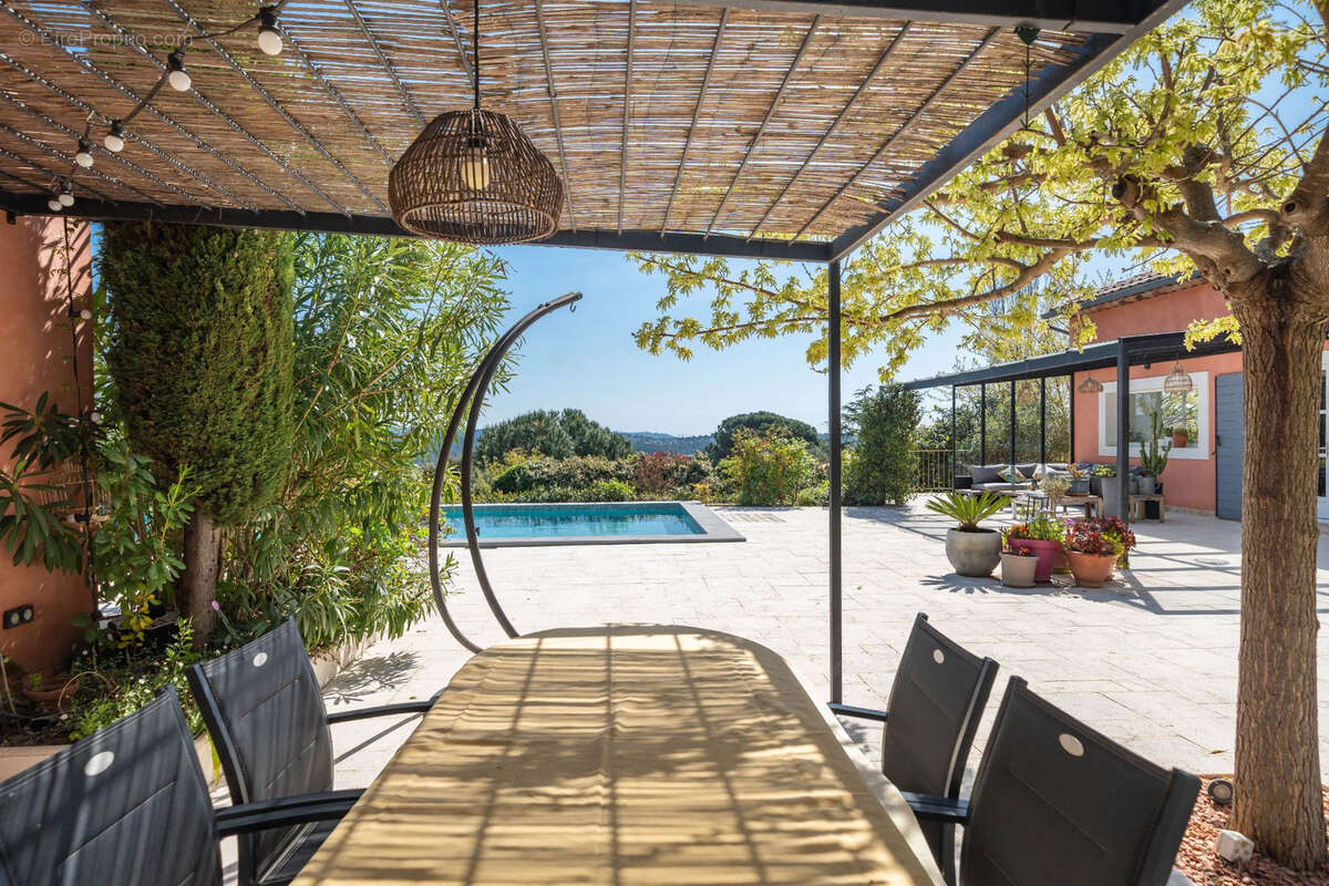 Maison à AURIBEAU-SUR-SIAGNE