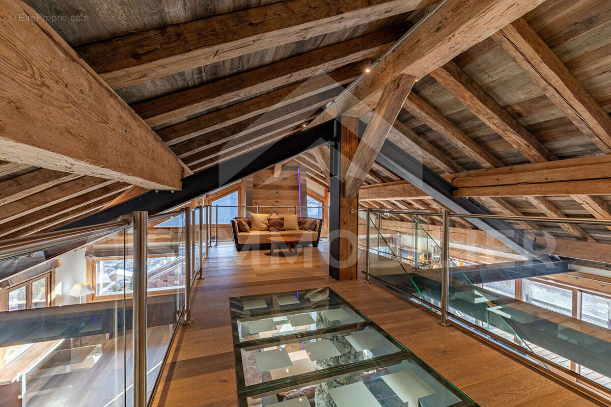 Maison à LES ALLUES