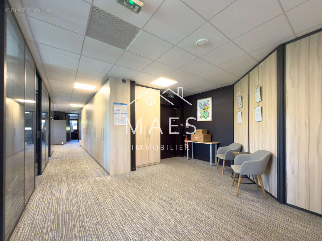 LOOS - Bureau de 215 m2 proche CHU - photo 14