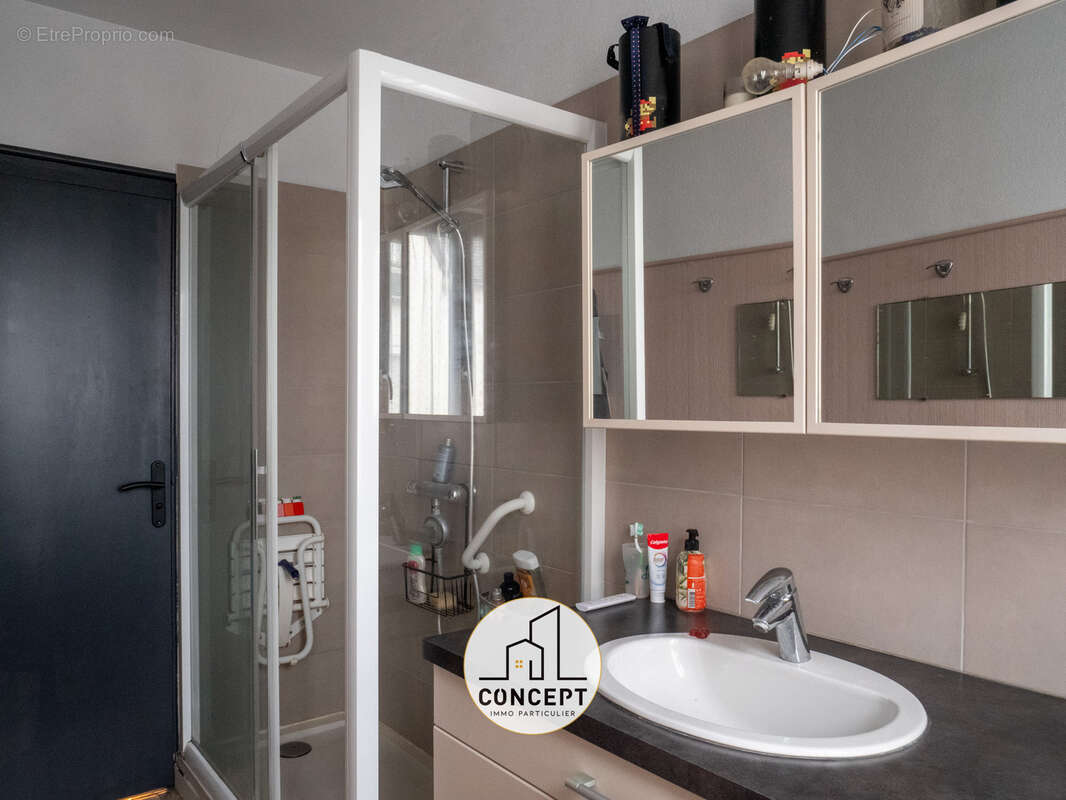 Maison à CORAY