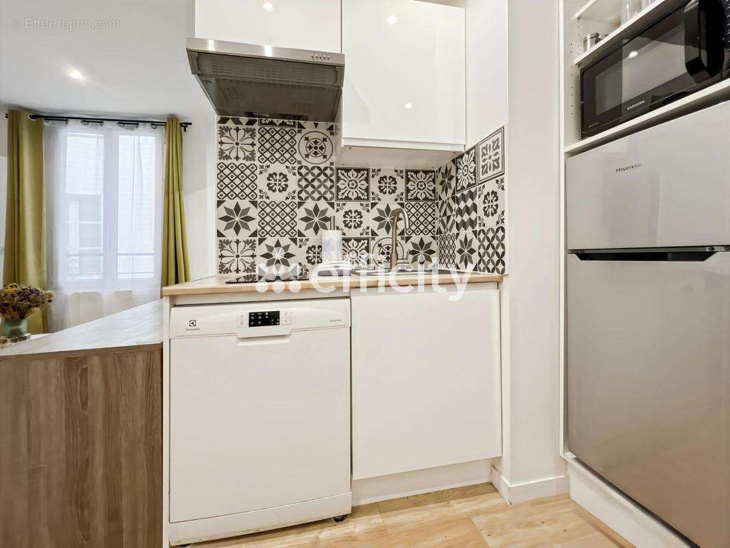 Appartement à PARIS-3E