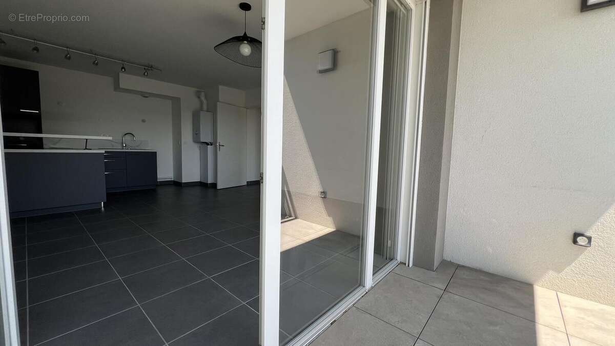 Photo 2 - Appartement à VILLEURBANNE