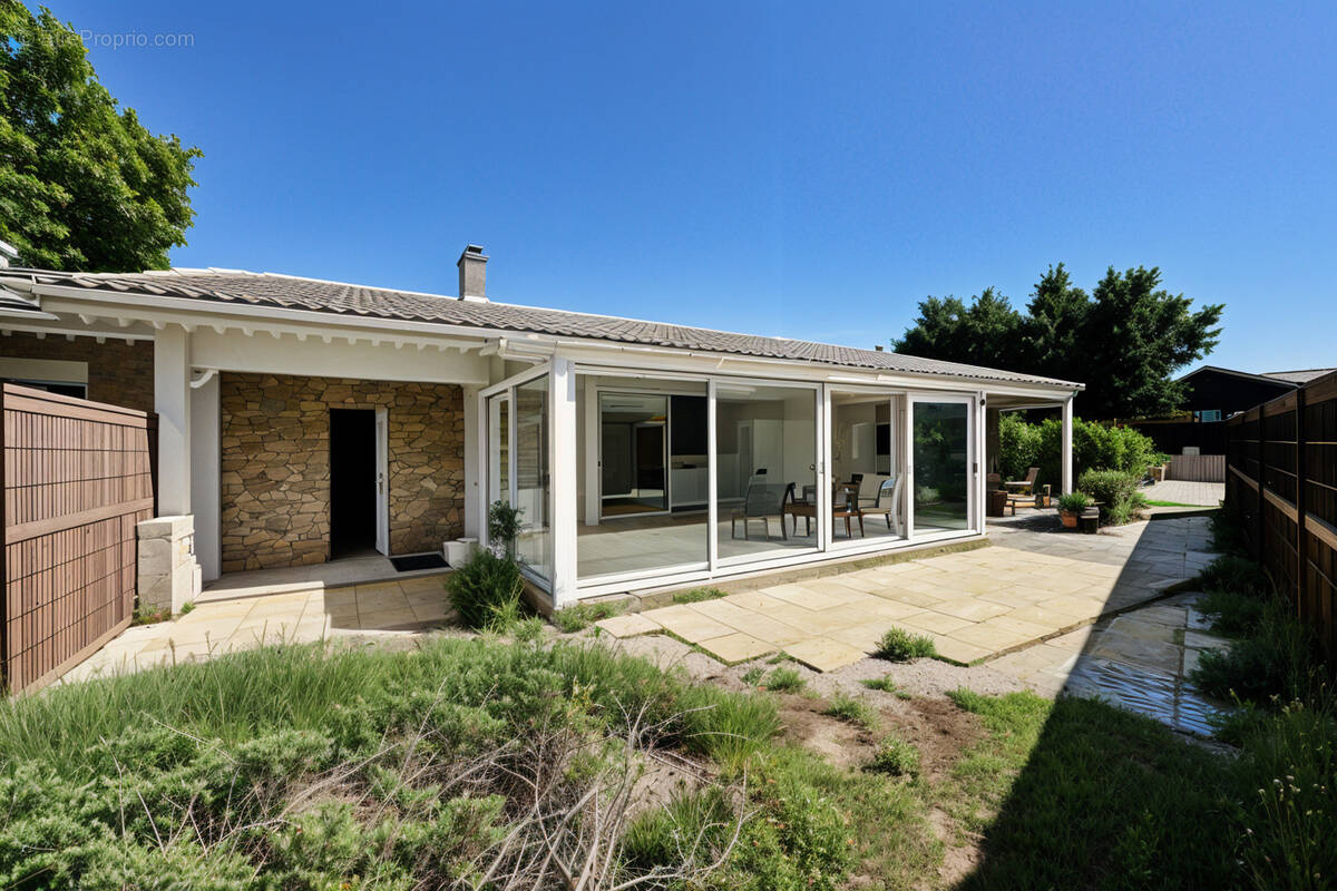 Maison à GUJAN-MESTRAS