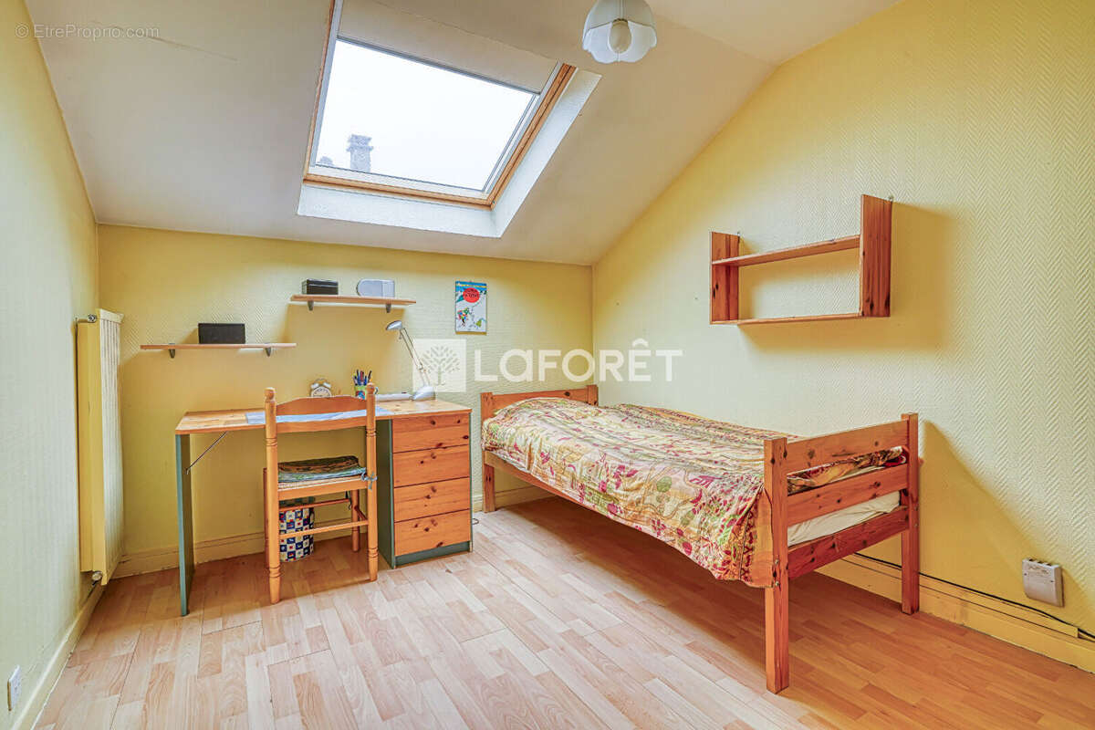 Appartement à EMERAINVILLE