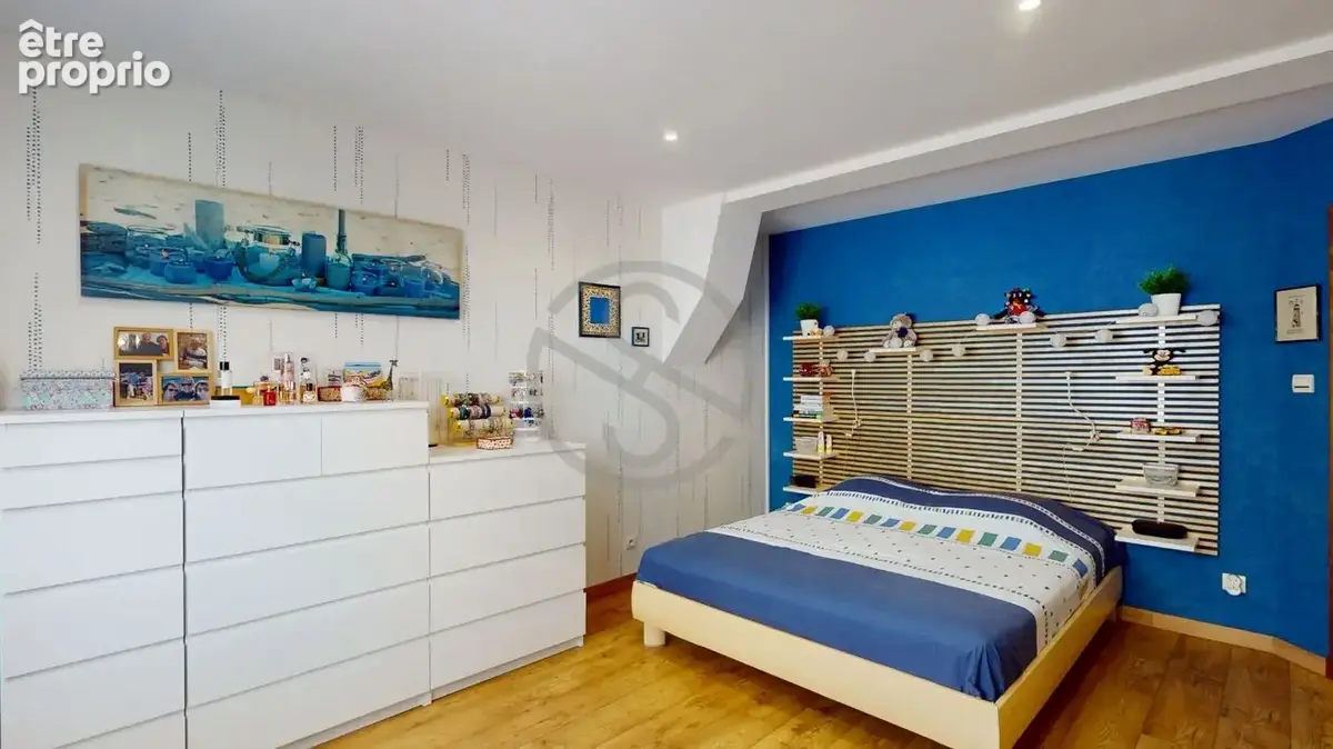 Duplex Jarrie 5 pièce(s) 184 m2 - Lumineux et en parfait état - photo 6