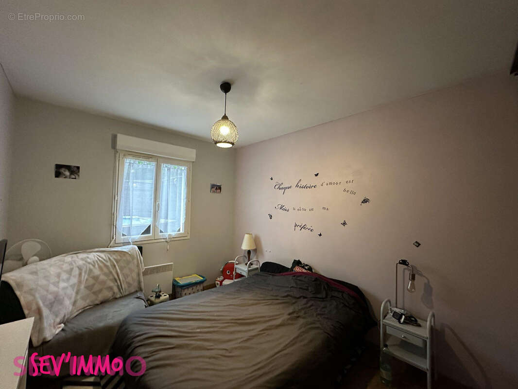 Maison 79 m² à Saint-Sylvestre-Pragoulin  - photo 7