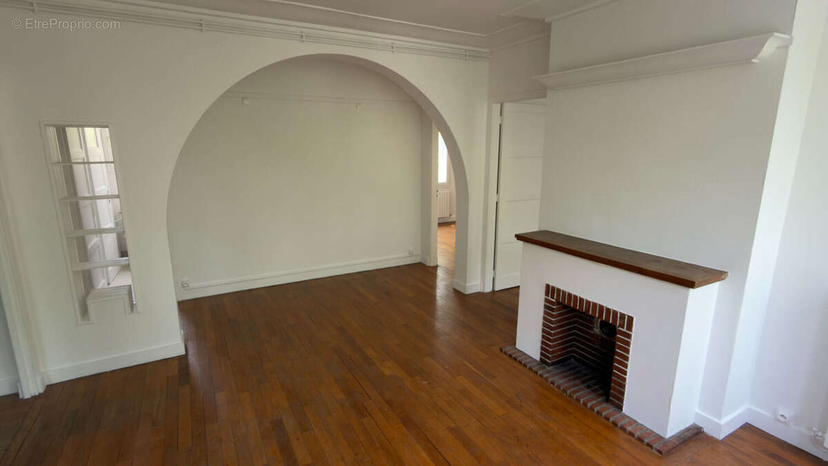 Appartement Mantes La Jolie  3 pièces  62.43 m2 CENTRE VILLE - photo 2