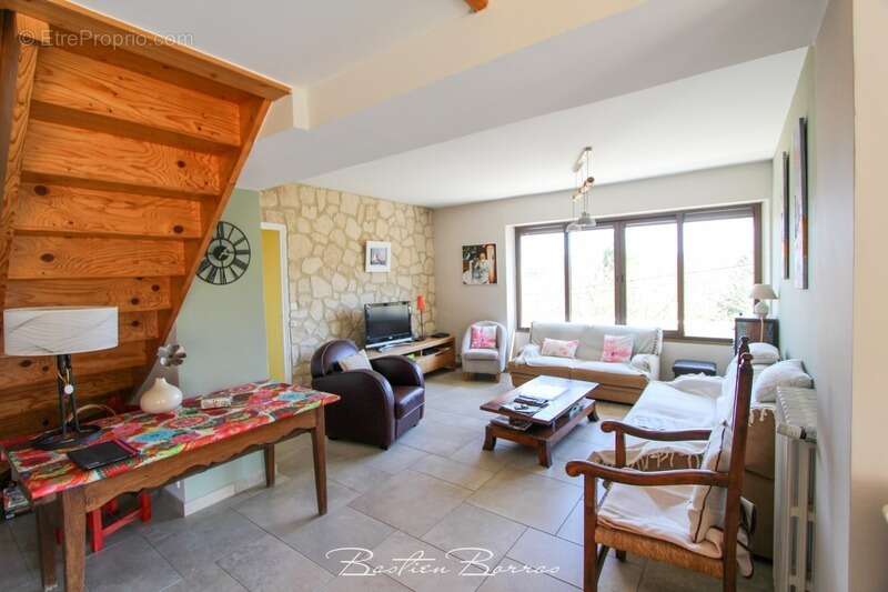 Maison à VERNOUX-EN-VIVARAIS