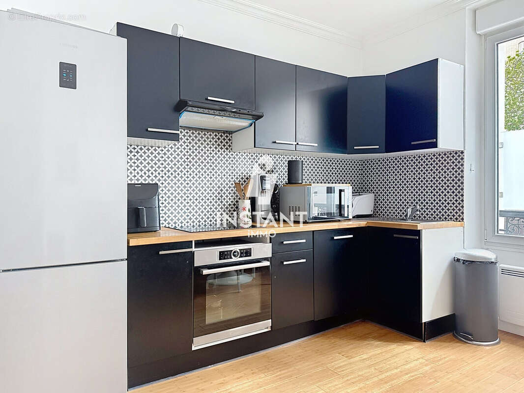 Appartement à CHARENTON-LE-PONT