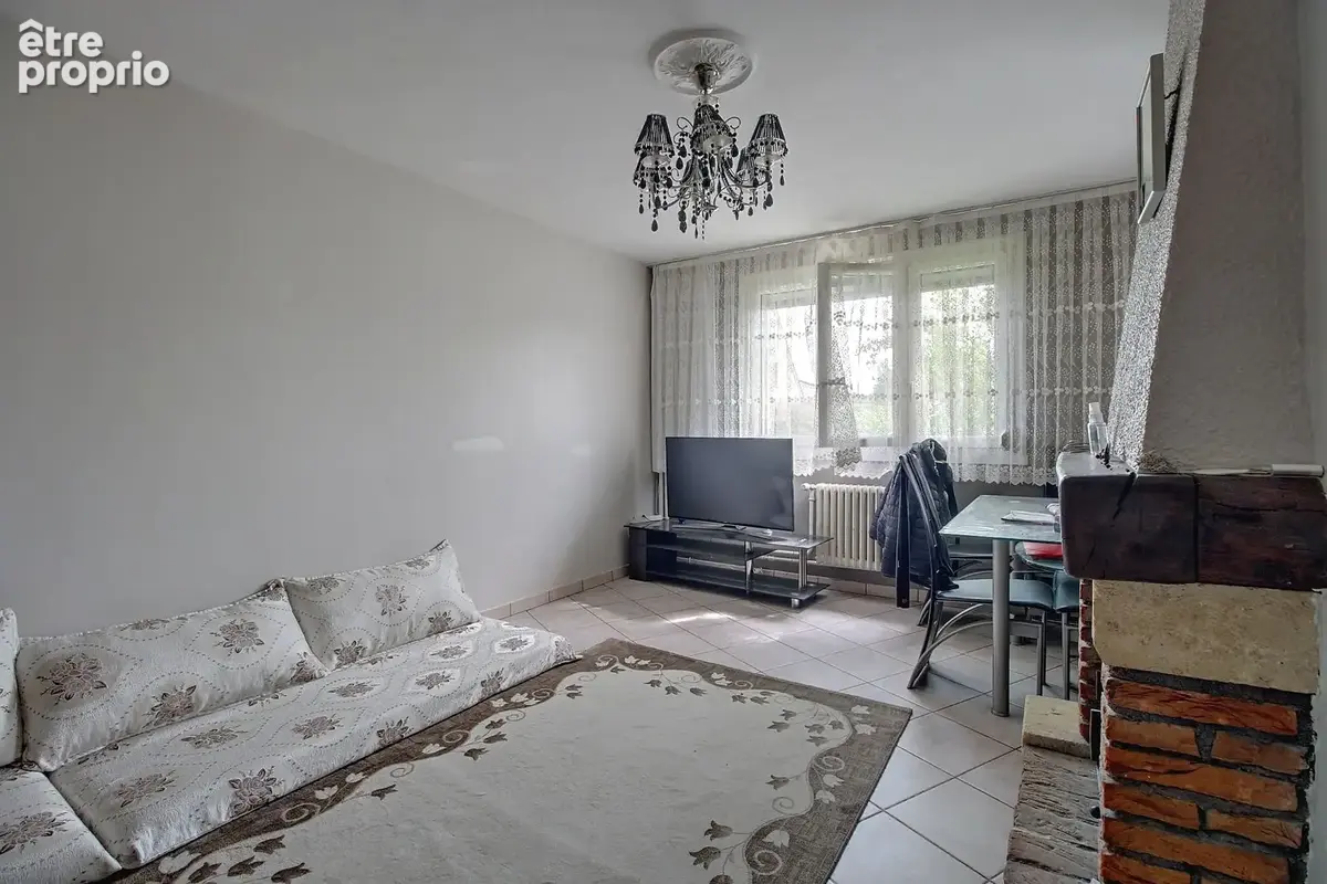 Maison 6 pièces 132 m² à vendre à Saint-Etienne-Du-Rouvray (76800) - photo 2