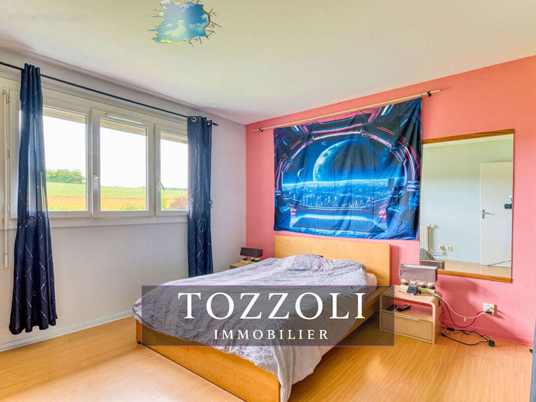 Maison à SAINT-QUENTIN-FALLAVIER