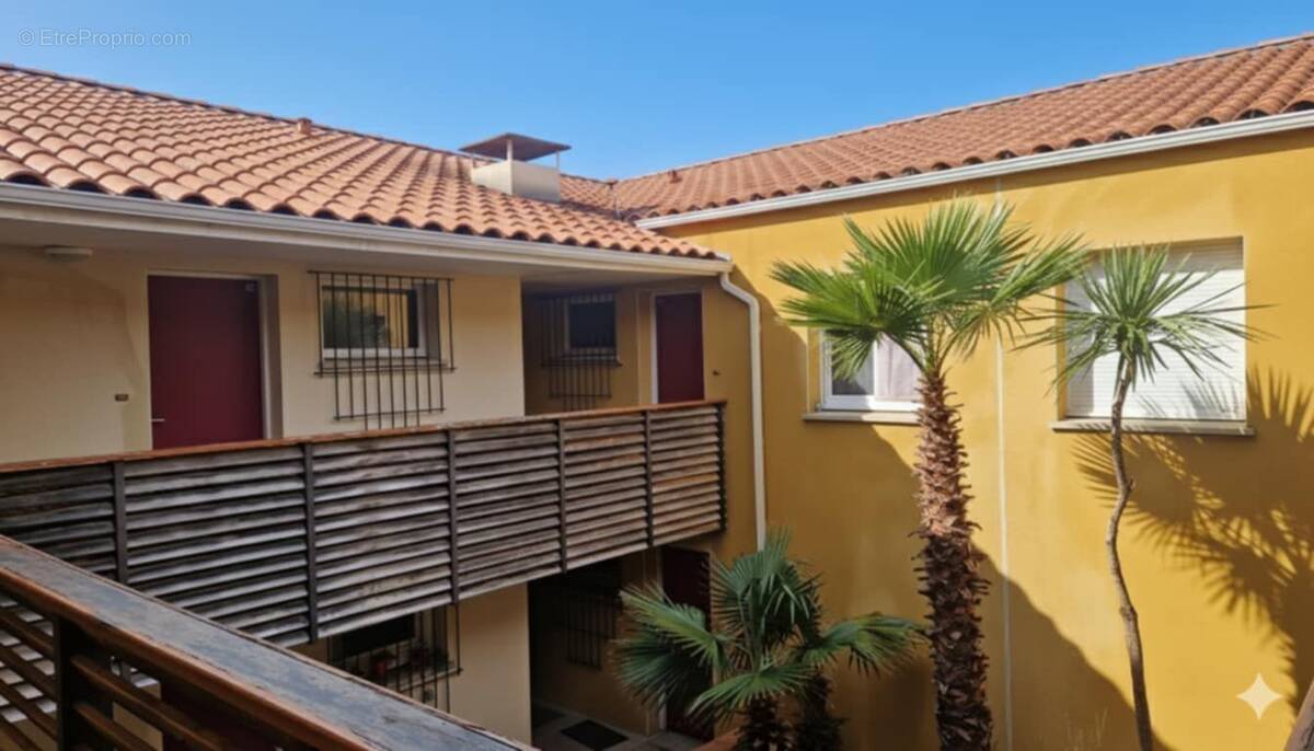 Appartement à MEZE