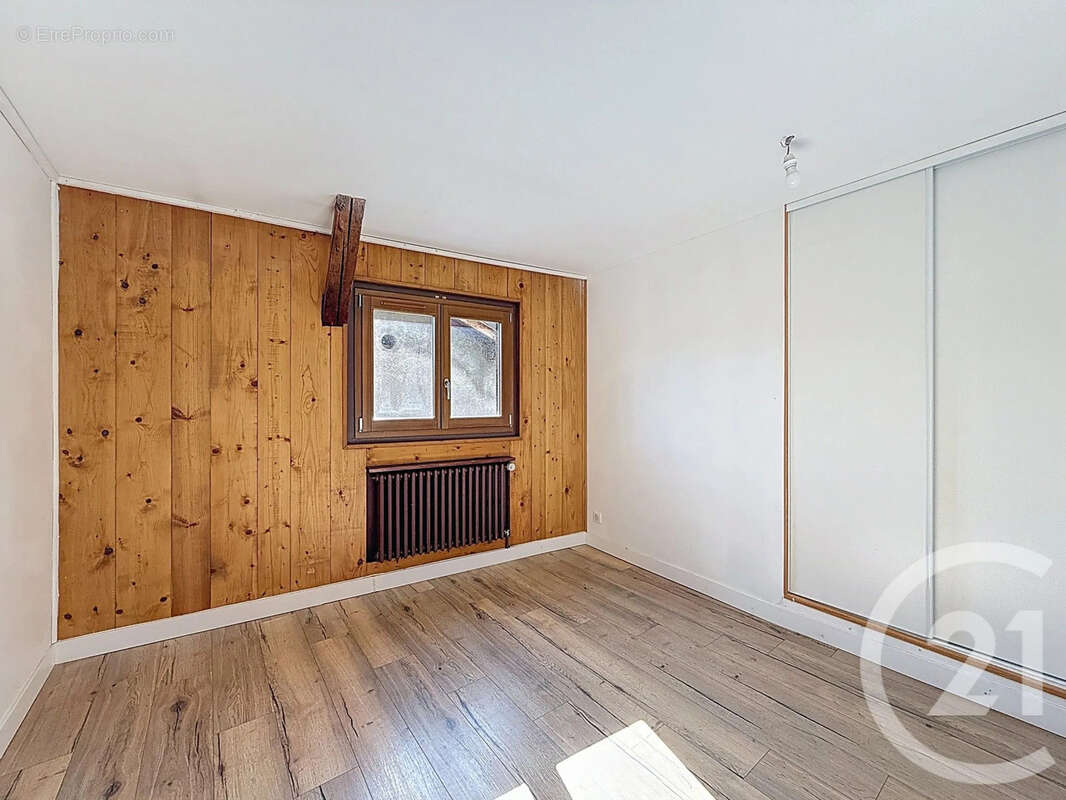 Appartement à TANINGES