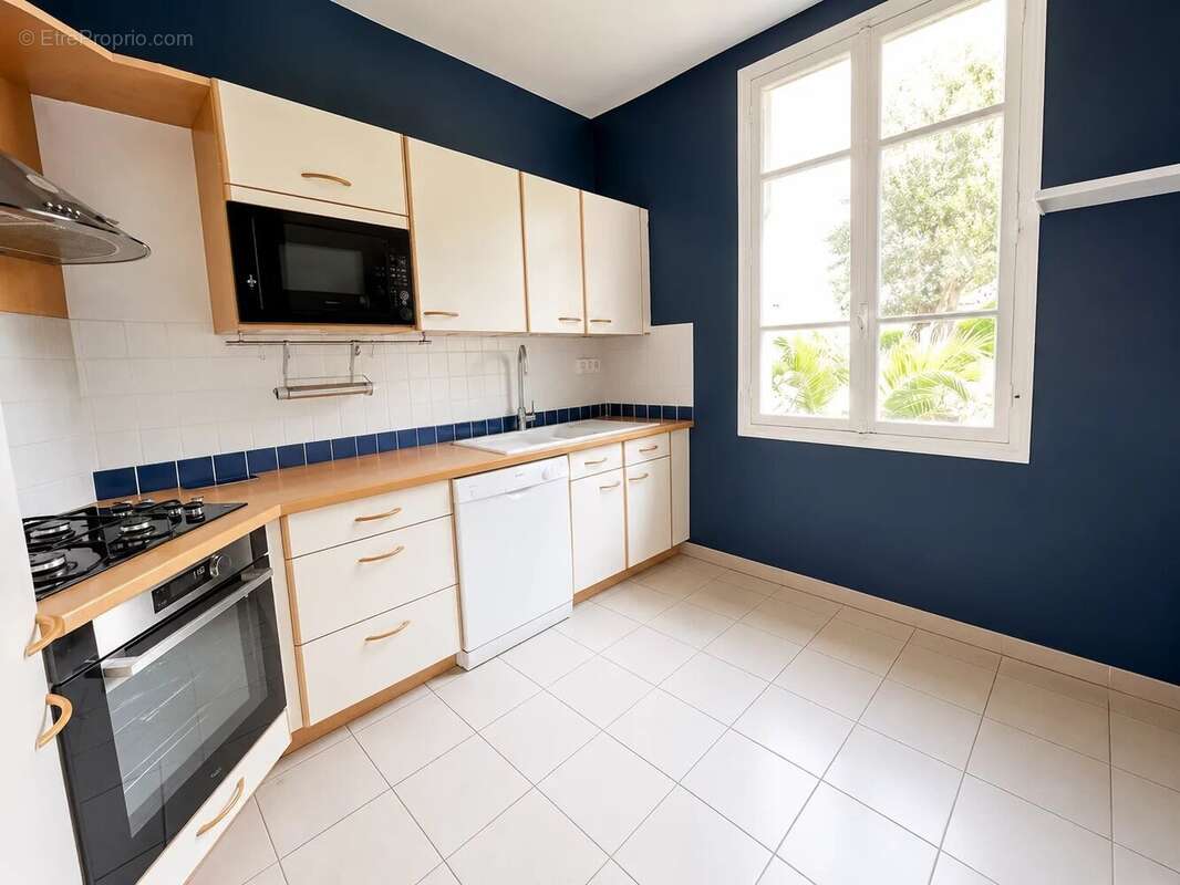 Cap d'ail "centre" - villa 170m²  terrain 1380m²  vue mer  extension possible - photo 18